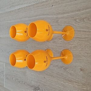 NWOT Veuve Clicquot Plastic Champagne Cups set of four (4)